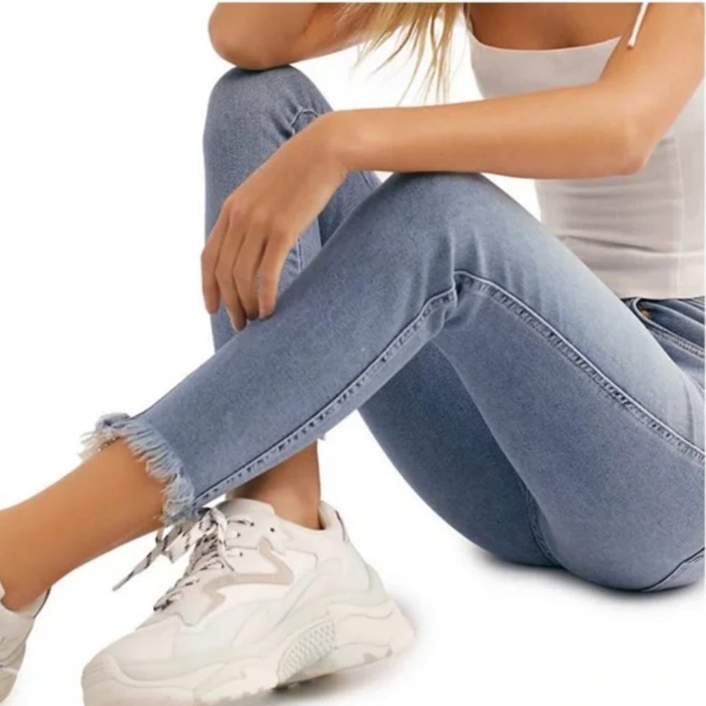 Free People High Rise Jeggings NWT size 31 - Picture 2 of 6